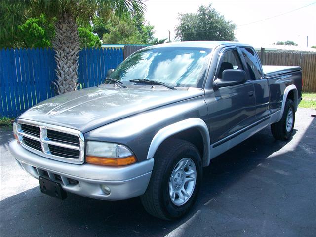 Dodge Dakota SLT Pickup