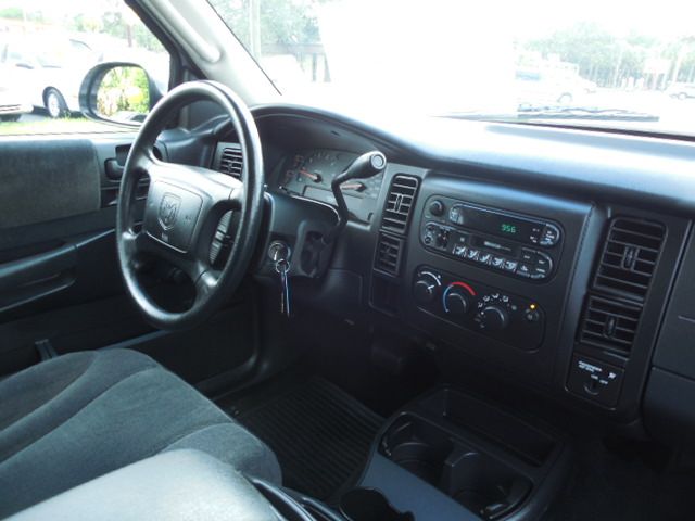 Dodge Dakota 2003 photo 12