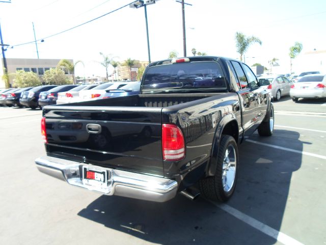 Dodge Dakota 2003 photo 2