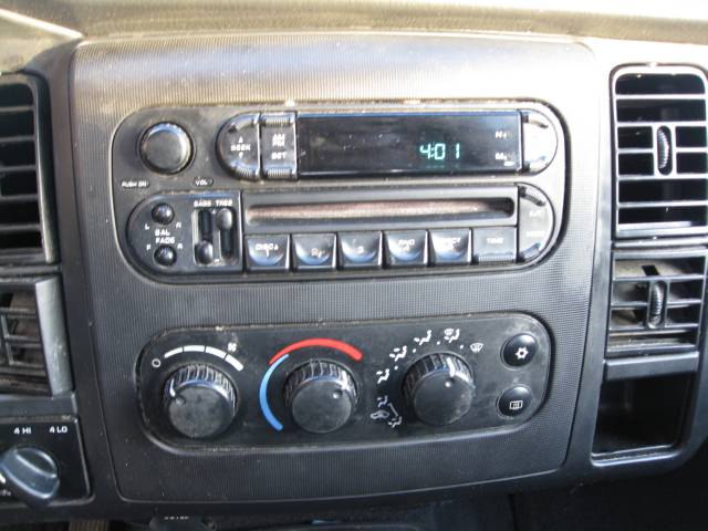 Dodge Dakota 2003 photo 3