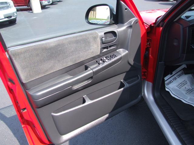 Dodge Dakota 2003 photo 3