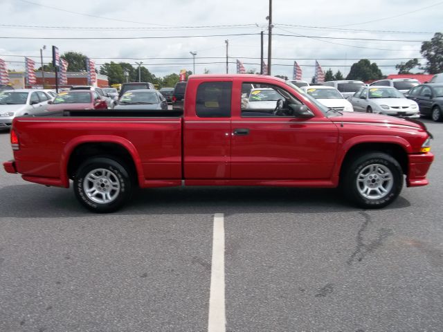 Dodge Dakota L300 2 4DR SDN Pickup Truck