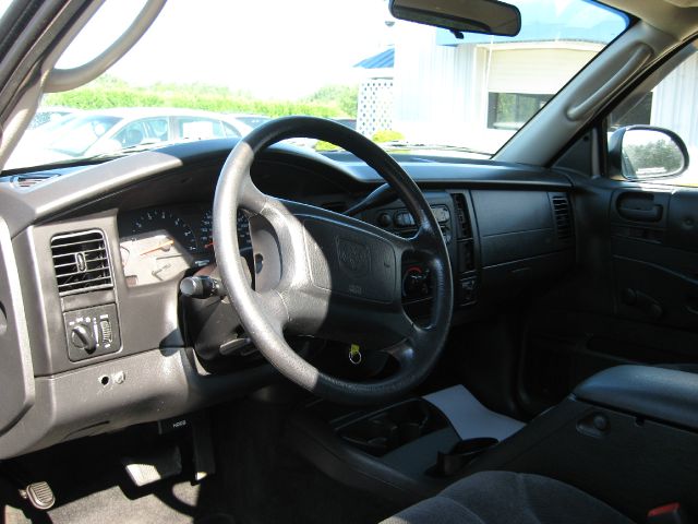 Dodge Dakota 2003 photo 2