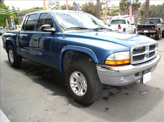Dodge Dakota SLT Pickup