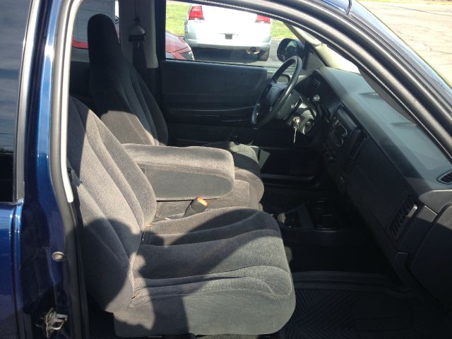 Dodge Dakota 2003 photo 2