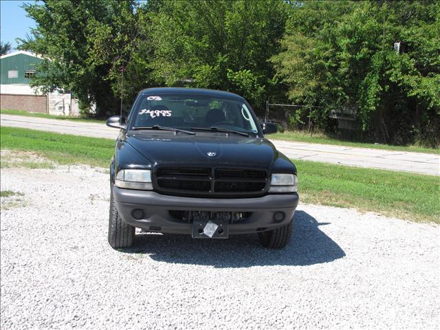 Dodge Dakota 2003 photo 2