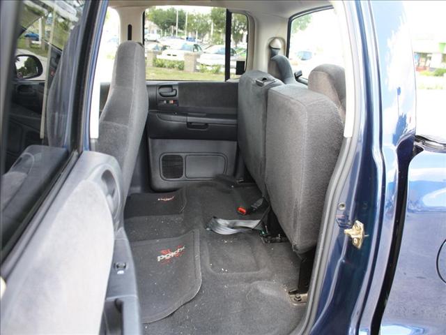 Dodge Dakota 2004 photo 2