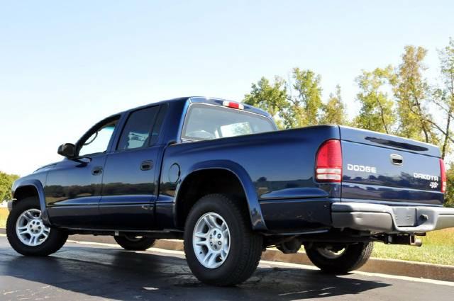 Dodge Dakota 2004 photo 2