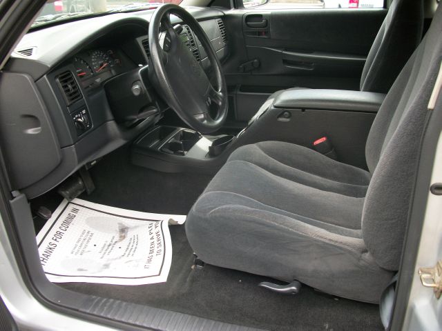 Dodge Dakota 2004 photo 2