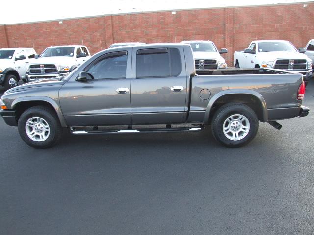 Dodge Dakota 2004 photo 3