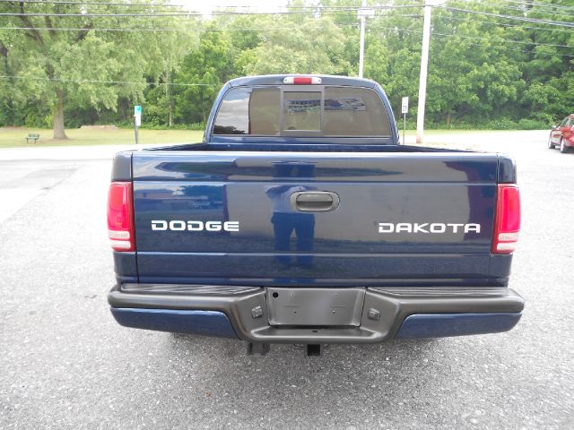 Dodge Dakota 4dr LX 4WD Auto Pickup Truck