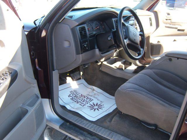 Dodge Dakota 2004 photo 2