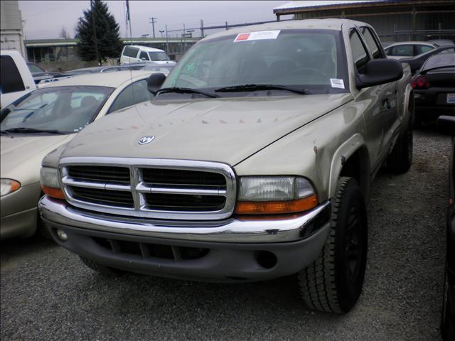 Dodge Dakota SLT Pickup