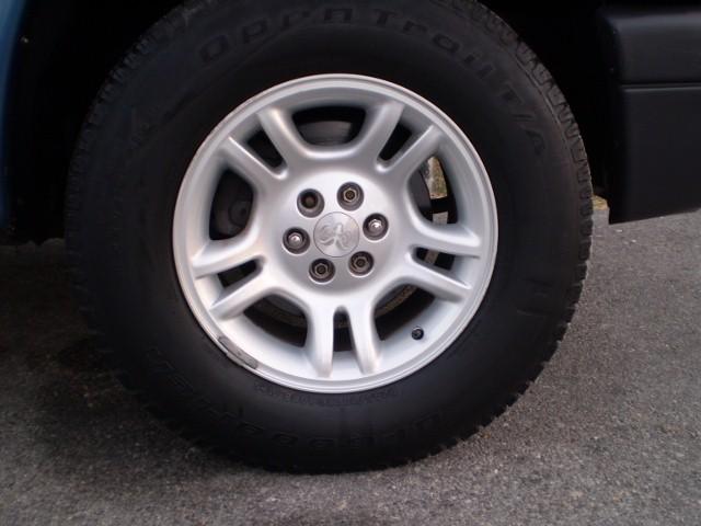 Dodge Dakota 2004 photo 2