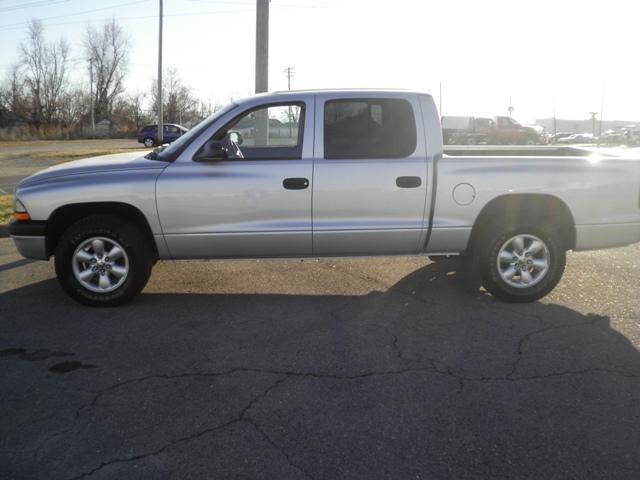 Dodge Dakota 2004 photo 1