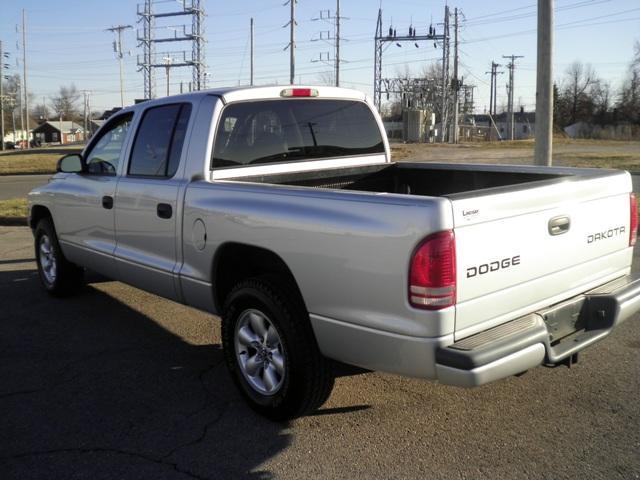 Dodge Dakota 2004 photo 2