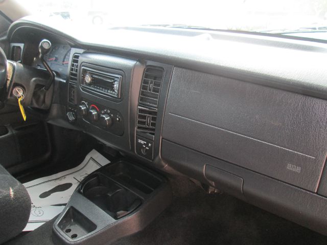 Dodge Dakota 2004 photo 13
