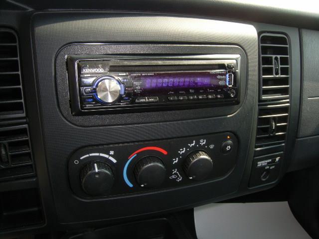 Dodge Dakota 2004 photo 1