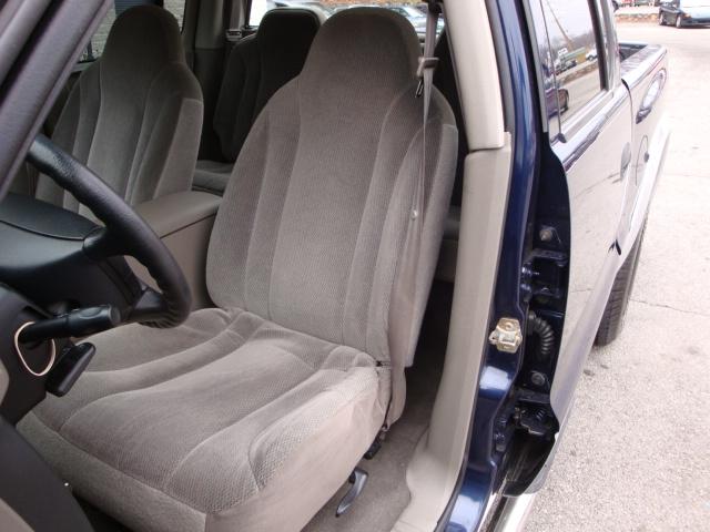 Dodge Dakota 2004 photo 2