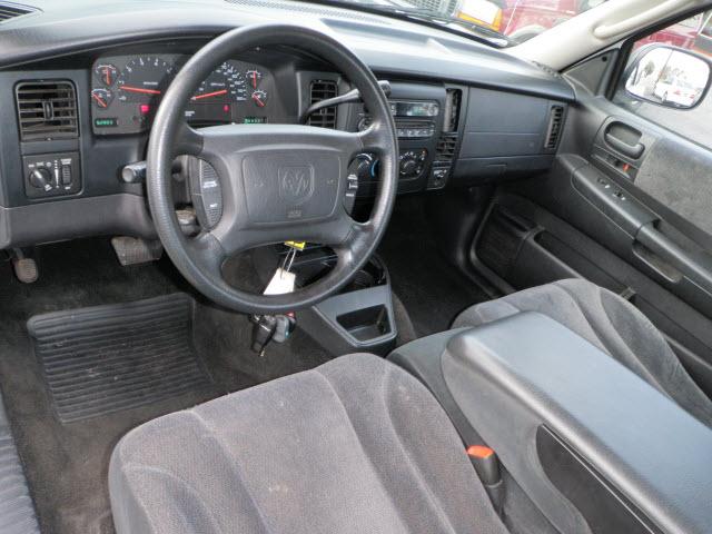 Dodge Dakota 2004 photo 4