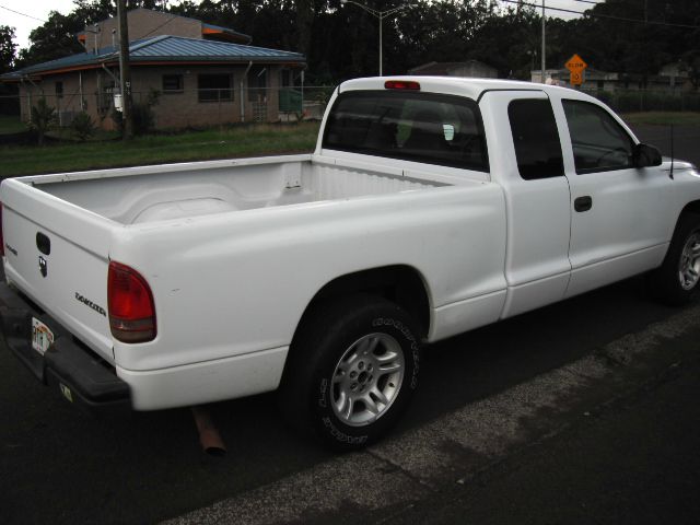 Dodge Dakota 2004 photo 2