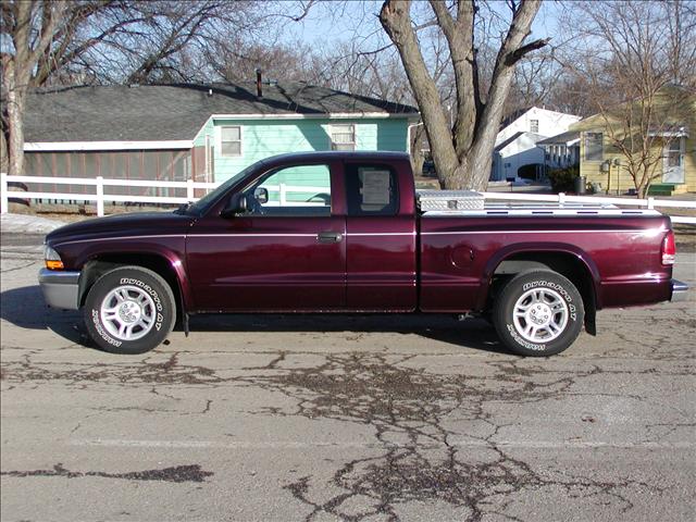 Dodge Dakota 2004 photo 2