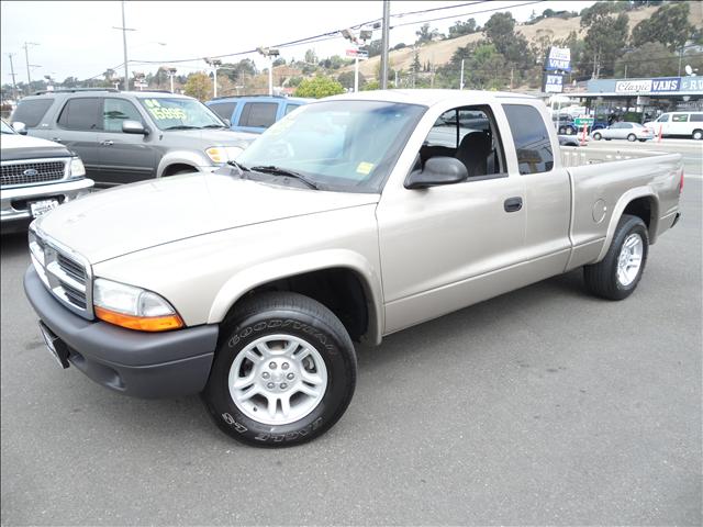 Dodge Dakota 2004 photo 2
