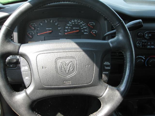 Dodge Dakota 2004 photo 3