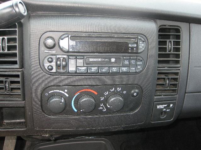 Dodge Dakota 2004 photo 4