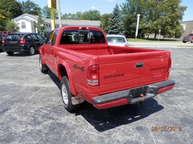 Dodge Dakota 2004 photo 2