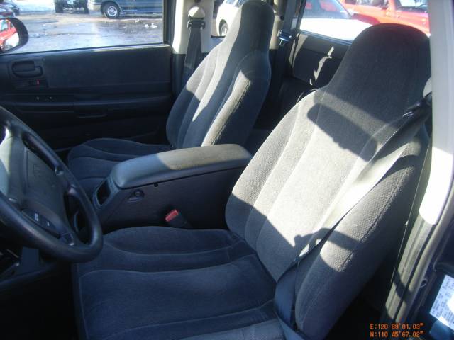 Dodge Dakota 2004 photo 3