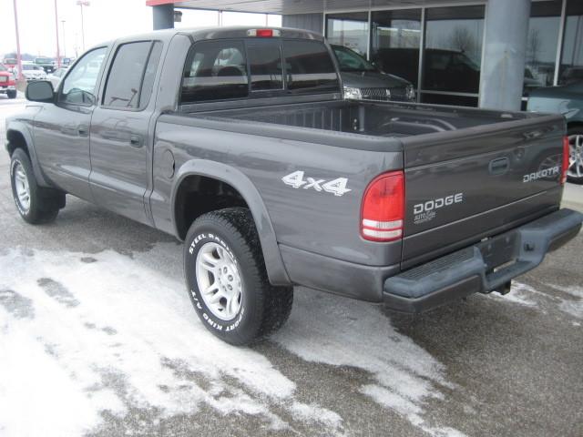 Dodge Dakota 2004 photo 2