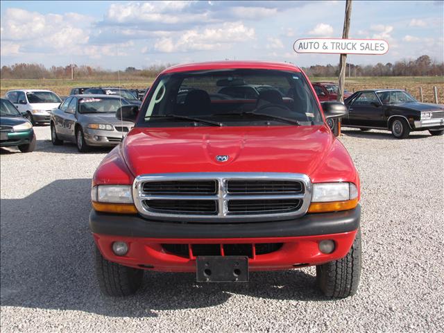 Dodge Dakota 2004 photo 2