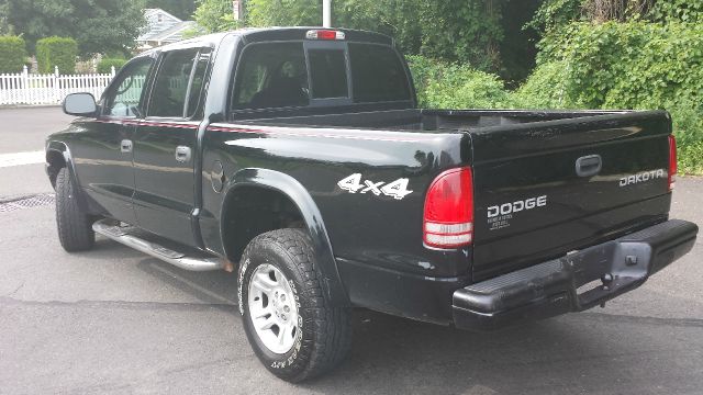 Dodge Dakota 4dr LX 4WD Auto Pickup Truck