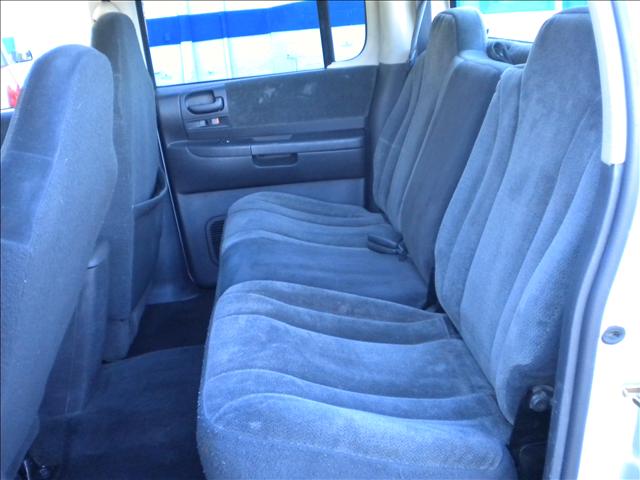 Dodge Dakota 2004 photo 2