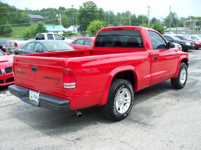 Dodge Dakota 2004 photo 2