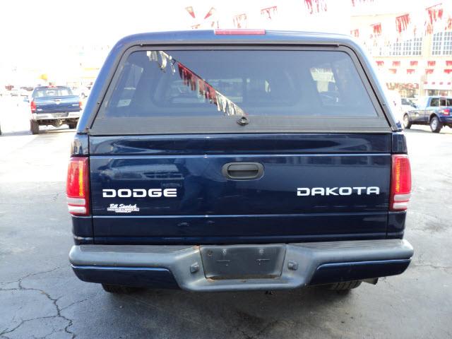 Dodge Dakota 2004 photo 2