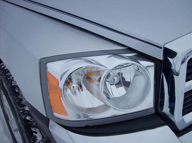 Dodge Dakota 2005 photo 1