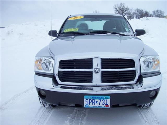 Dodge Dakota 2005 photo 2