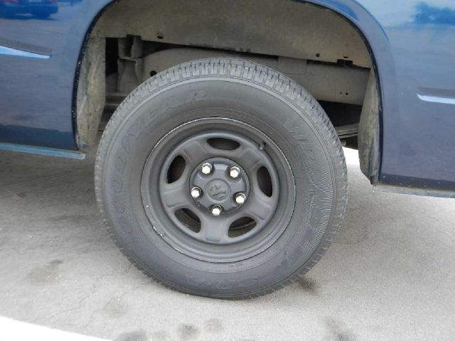 Dodge Dakota 2005 photo 3