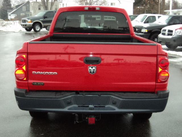 Dodge Dakota 2005 photo 3