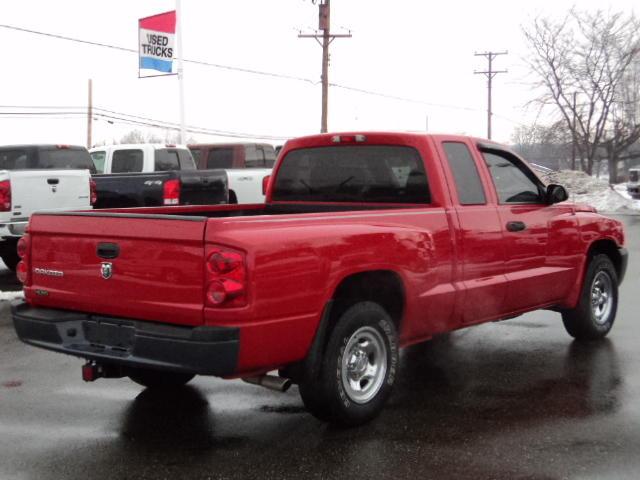 Dodge Dakota 2005 photo 2