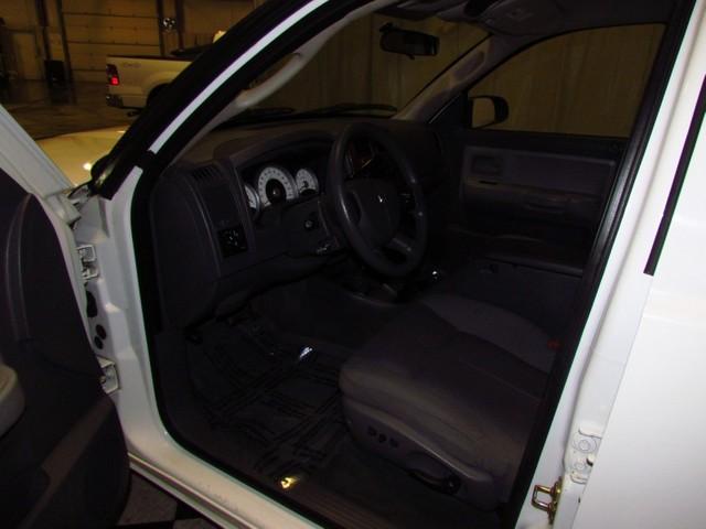 Dodge Dakota SLT Pickup Truck