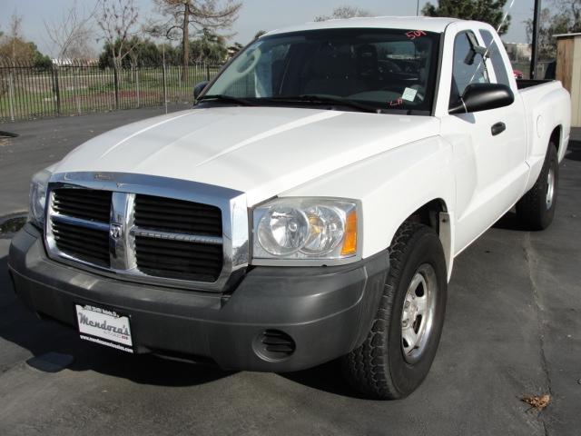 Dodge Dakota 323i Sedan Pickup