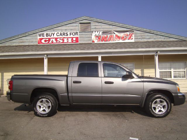 Dodge Dakota 2005 photo 2