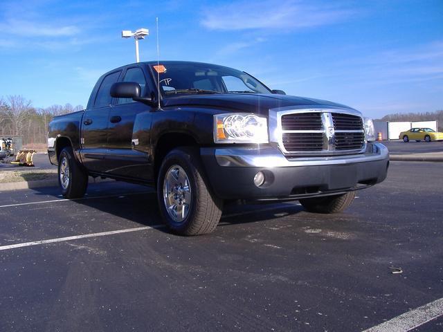 Dodge Dakota 2005 photo 1