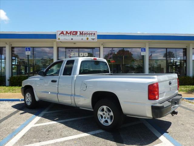 Dodge Dakota 2005 photo 3
