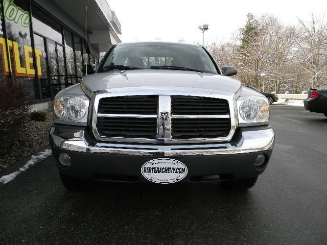 Dodge Dakota 2005 photo 2