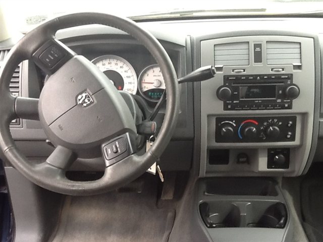 Dodge Dakota 2005 photo 1