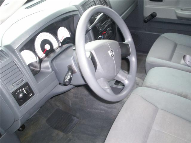 Dodge Dakota 2005 photo 2